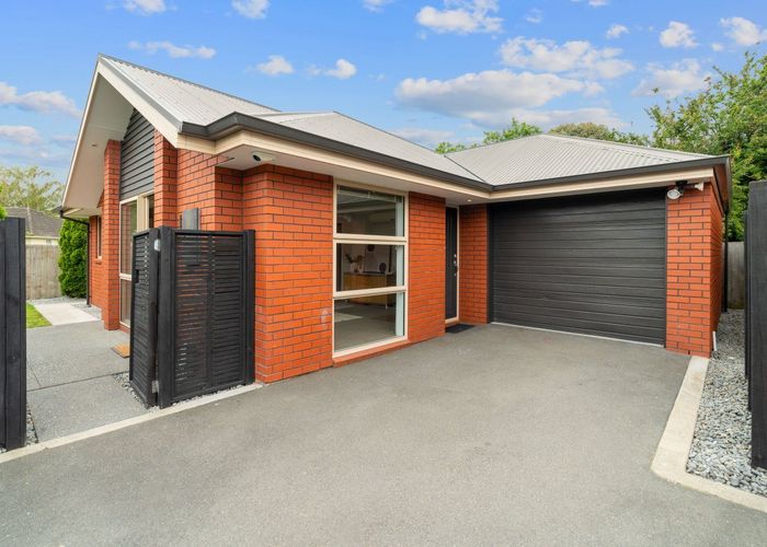  at 4/17 Hansons Lane, Upper Riccarton, Christchurch