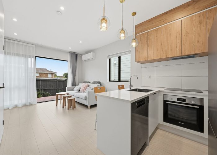  at 5/17 Parker Avenue, New Lynn, Waitakere City, Auckland
