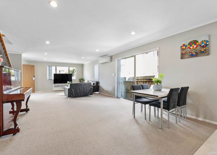  at 100 Union Road, Howick, Auckland