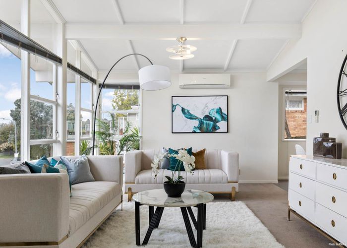  at 29 Hatherlow Street, Glenfield, Auckland