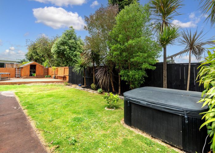 at 17 Moverley Place, Pukete, Hamilton