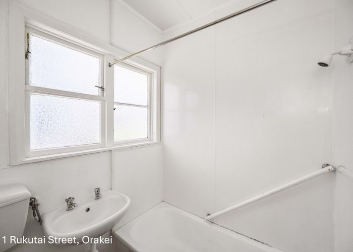  at 11 Rukutai Street, Orakei, Auckland City, Auckland