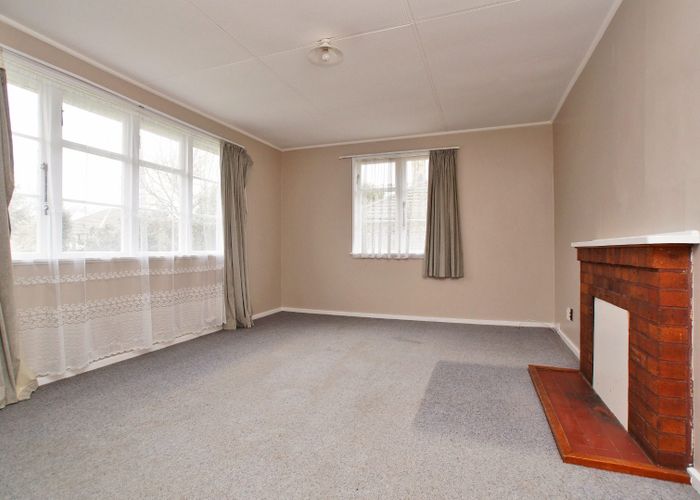  at 8 Sare Crescent, Fairfield, Hamilton, Waikato
