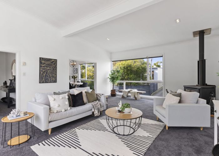  at 44 Friend Street, Karori, Wellington, Wellington