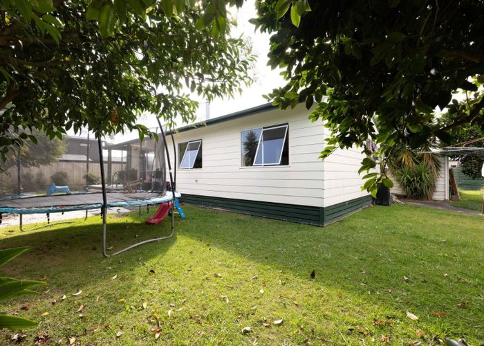  at 11B Lyn Grove, Papamoa Beach, Papamoa