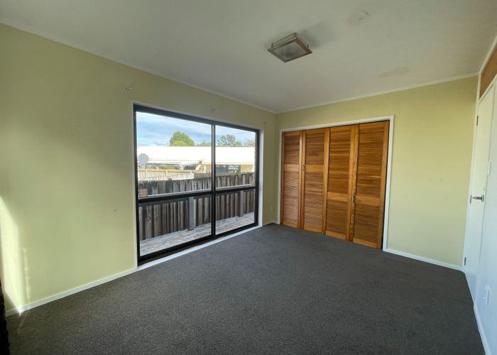  at 399 Roscommon Road, Clendon Park, Auckland