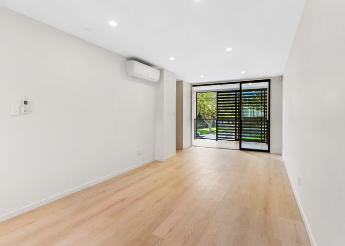  at 2/18 Beatrix Street, Avondale, Auckland City, Auckland