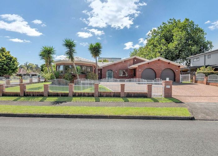  at 2 Parera Place, Papatoetoe, Auckland