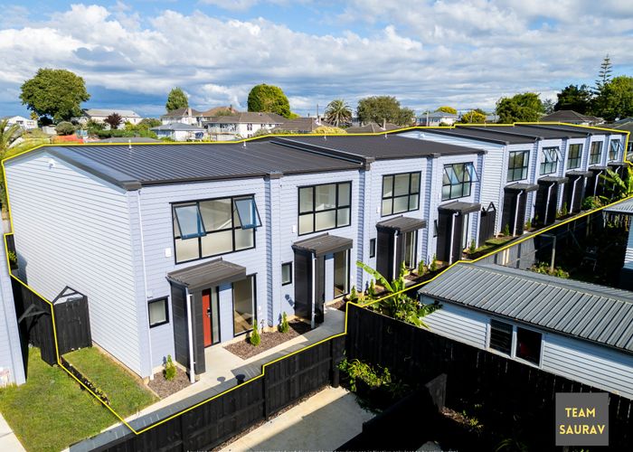  at 2/108 Mahia Road, Manurewa, Manukau City, Auckland