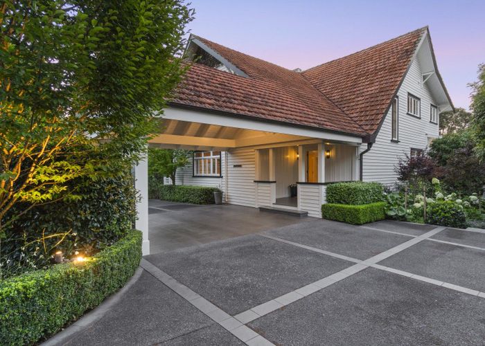  at 9 Kakariki Avenue, Mount Eden, Auckland City, Auckland