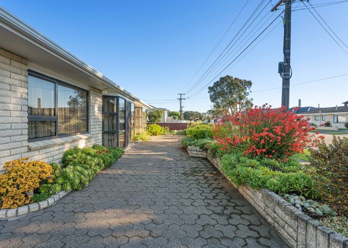  at 1/27 Whiteley Street, Moturoa, New Plymouth