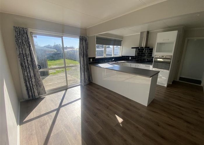  at 6 Croall Crescent, Saint Andrews, Hamilton, Waikato
