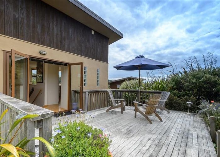  at 215 Westdale Road, Redwood Valley