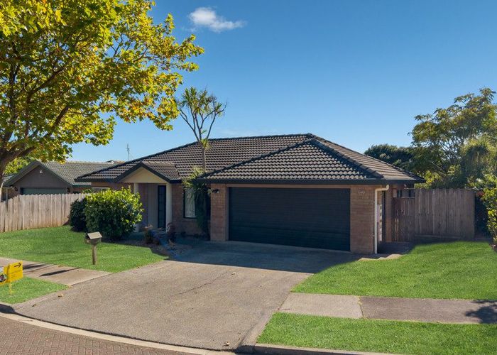  at 38 Cottesmore Place, Huntington Park, Auckland