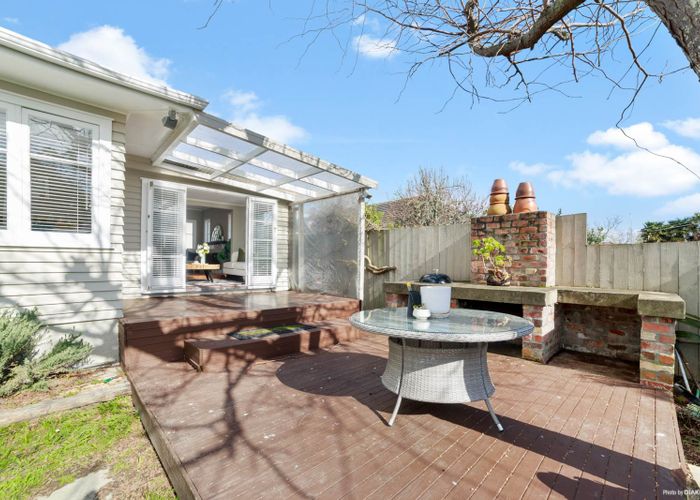  at 1/130 Onewa Road, Northcote, Auckland