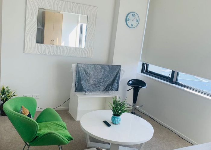  at 513/17 Putney Way, City Centre, Manukau City, Auckland