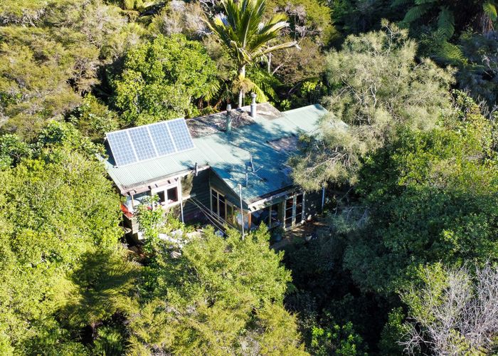  at 1833 Takaka-Collingwood Highway, Golden Bay, Tasman, Nelson / Tasman