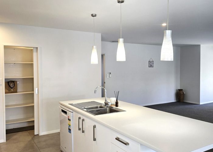  at 2 Peter Burke Way, Pyes Pa, Tauranga