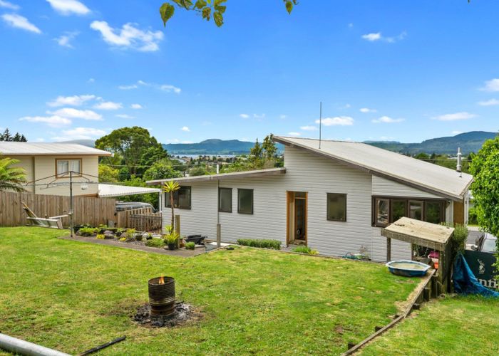  at 33 Gordon Road, Western Heights, Rotorua