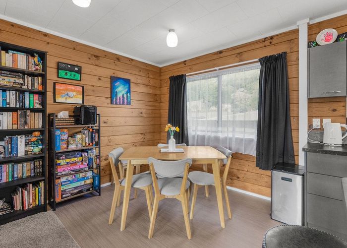  at 6 Garnet Grove, Birchville, Upper Hutt, Wellington