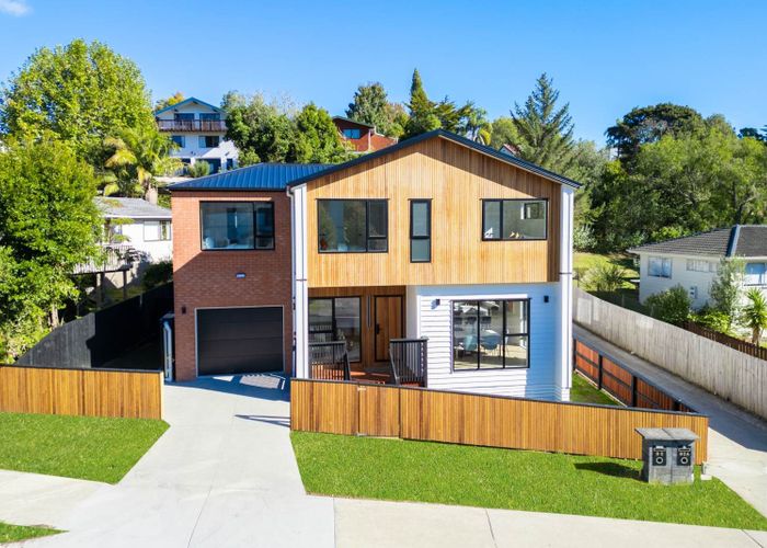  at 90B Oaktree Avenue, Browns Bay, North Shore City, Auckland