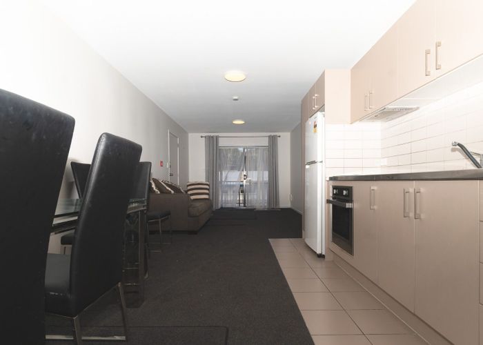  at 2B/47 Ireland Road, Panmure, Auckland