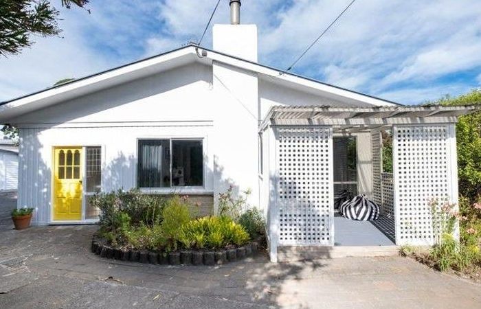  at 2 O'Connell Road, Bay View, Napier