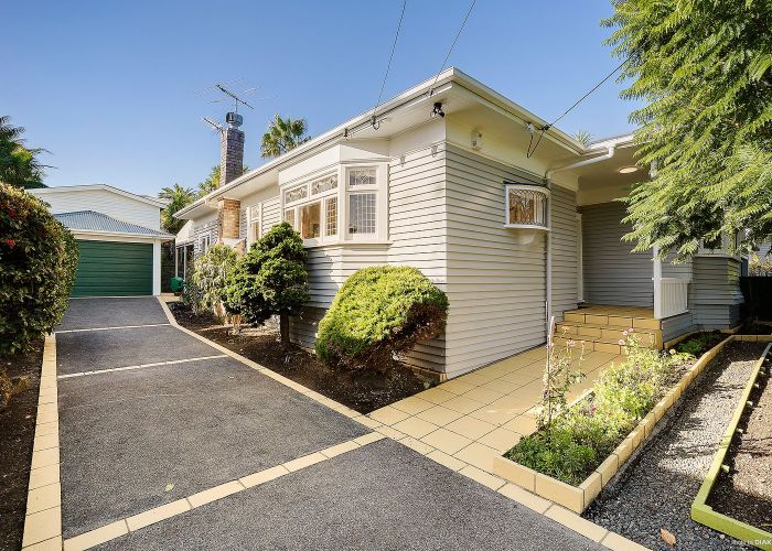  at 8 Watling Street, Mount Eden, Auckland City, Auckland