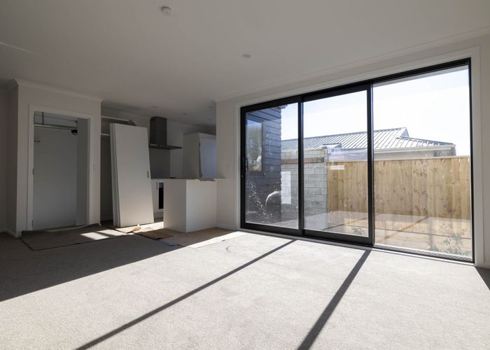  at 215 Stokes Valley Road, Stokes Valley, Lower Hutt, Wellington