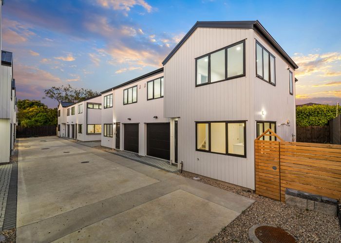  at 113 Beach Road, Te Atatu Peninsula, Waitakere City, Auckland