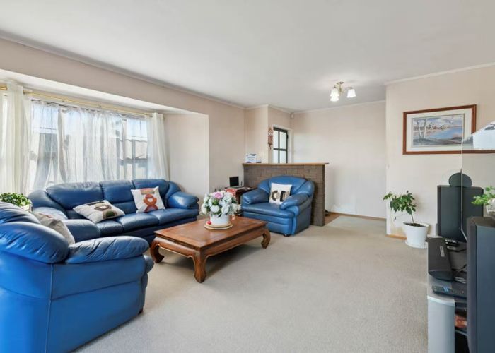  at 16 lewisham street, Highland Park, Manukau City, Auckland