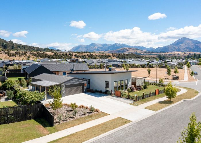  at 8 Kingfisher Crescent, Albert Town, Wanaka, Otago