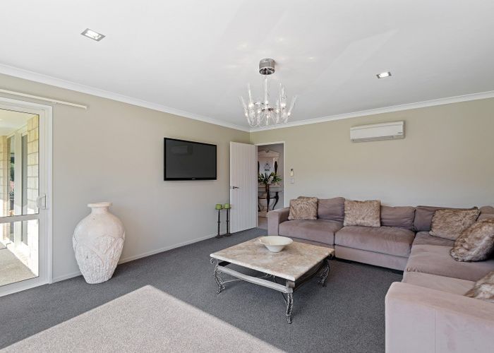  at 2/736 Sandy Knolls Road, Christchurch