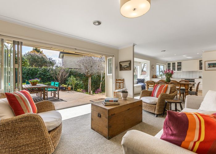  at 1/5 Hanlon Crescent, Narrow Neck, North Shore City, Auckland