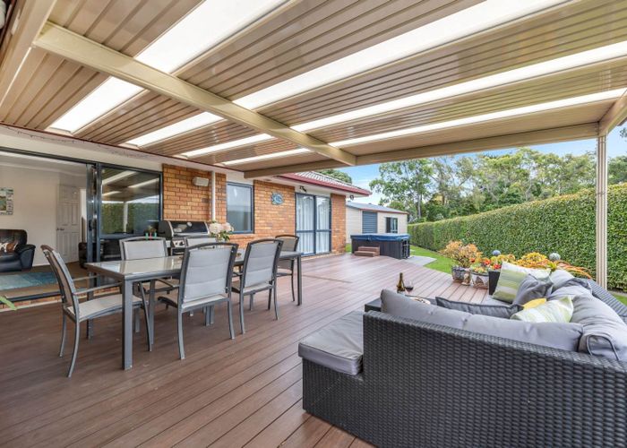  at 4A Sunkist Bay Road, Beachlands, Auckland