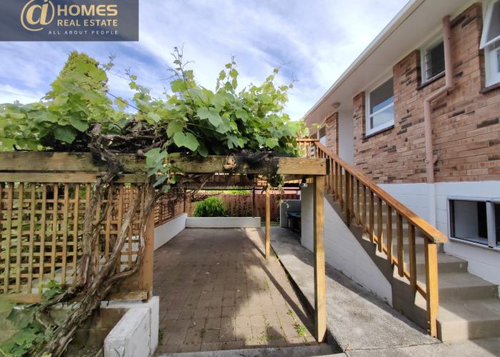  at 42 MacLaurin Street, Blockhouse Bay, Auckland