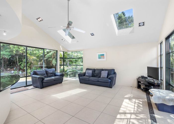  at 715 Scenic Drive, Henderson Valley, Auckland