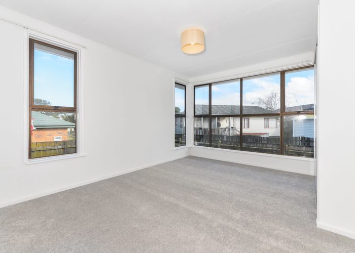  at 5 Johnston Road, Mount Wellington, Auckland City, Auckland