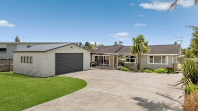  at 75 Karaka Road, Beachlands, Auckland