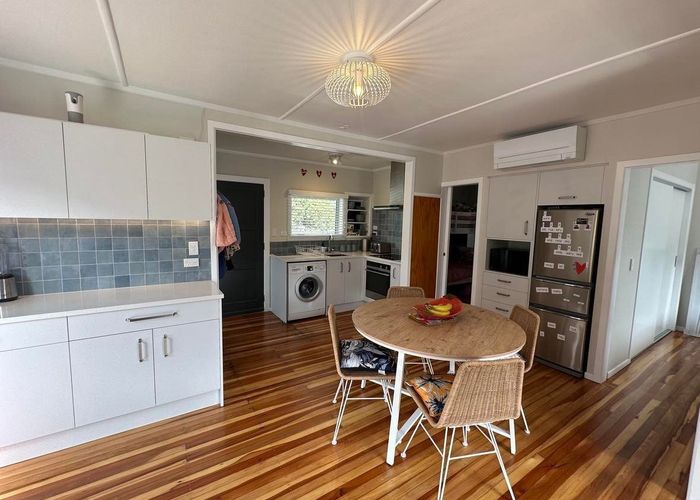  at 21 William Street, Waikanae Beach, Kapiti Coast, Wellington