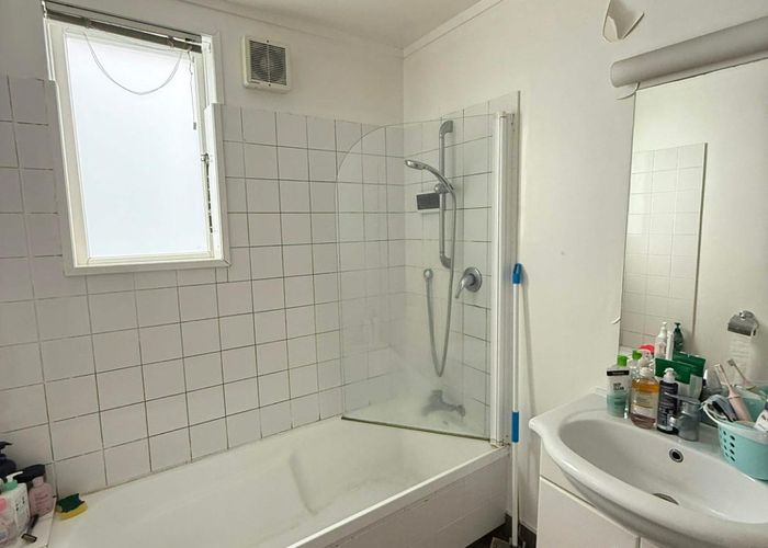  at 4/221 The Terrace, Te Aro, Wellington, Wellington