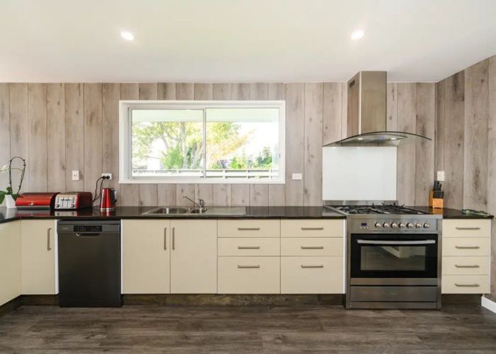  at 17 Anaru Place, Awapuni, Palmerston North, Manawatu / Whanganui
