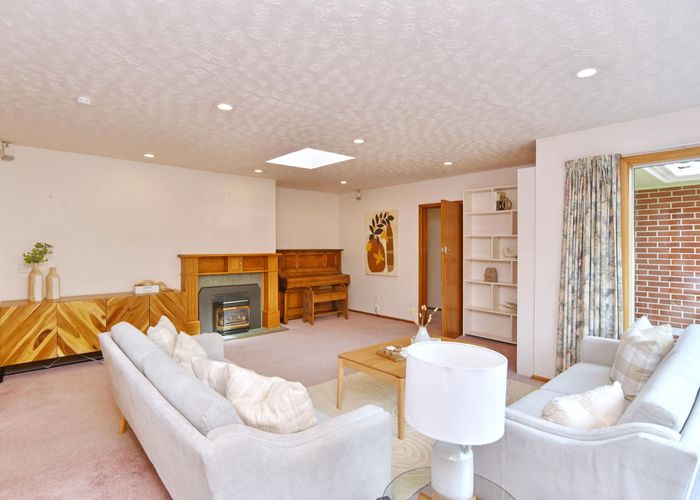  at 16 Larch Place, Casebrook, Christchurch