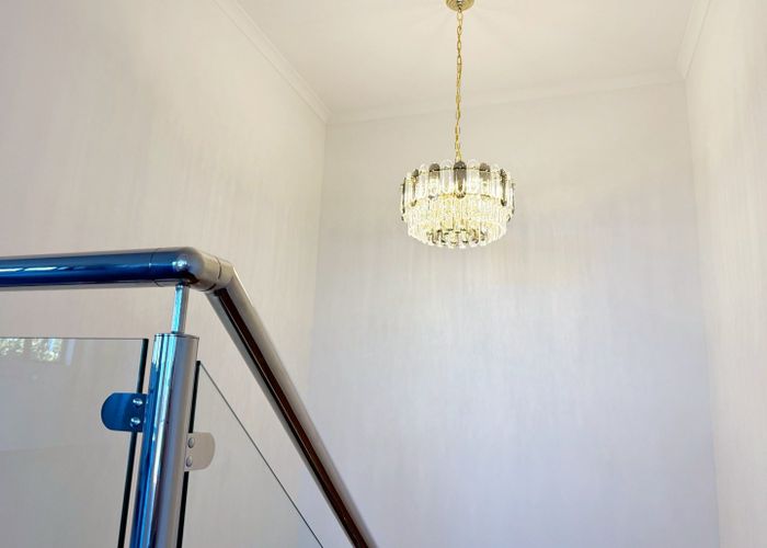  at 8A Downsview Road, Pakuranga Heights, Manukau City, Auckland