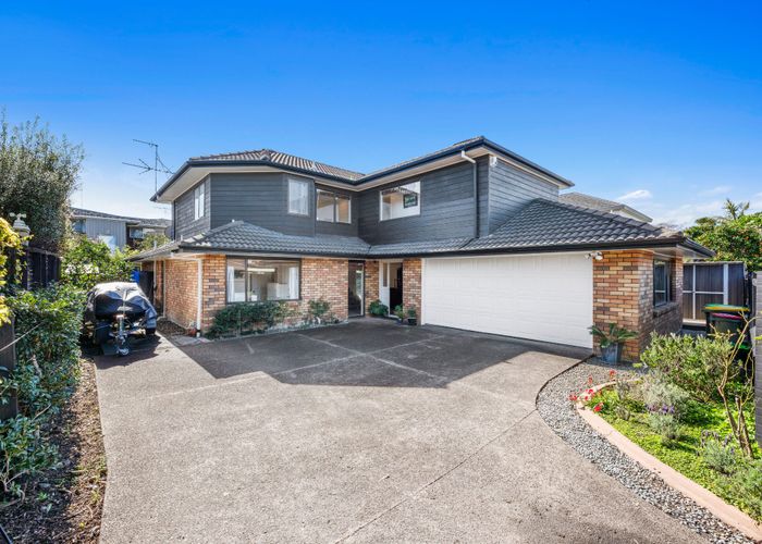  at 21B Eastern Beach Road, Eastern Beach, Auckland
