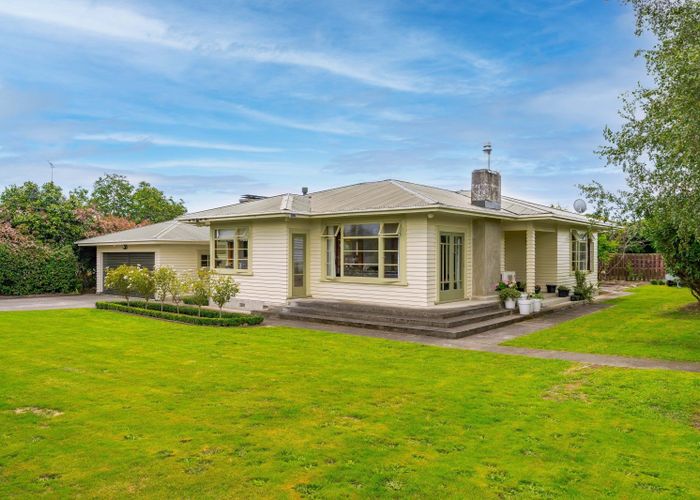  at 13 Cambridge Road, Martinborough, Martinborough