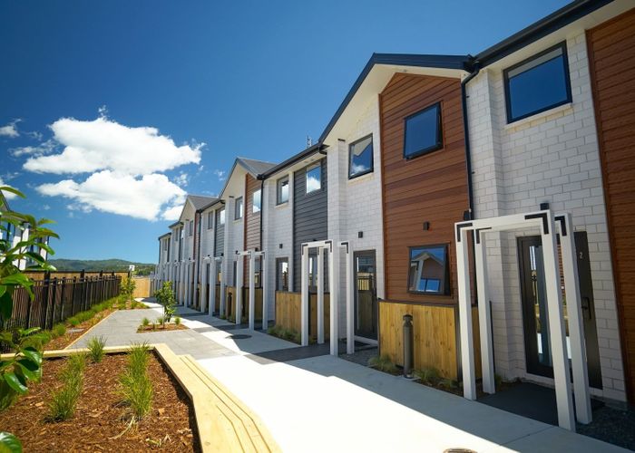  at 1/172 Don Buck Road, Massey, Auckland