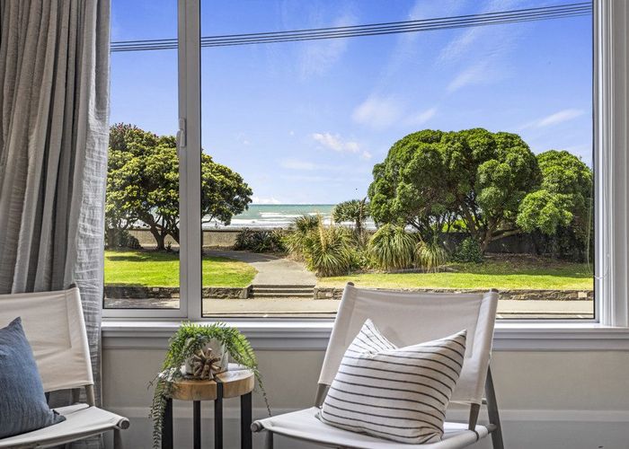  at 94 Esplanade, Sumner, Christchurch