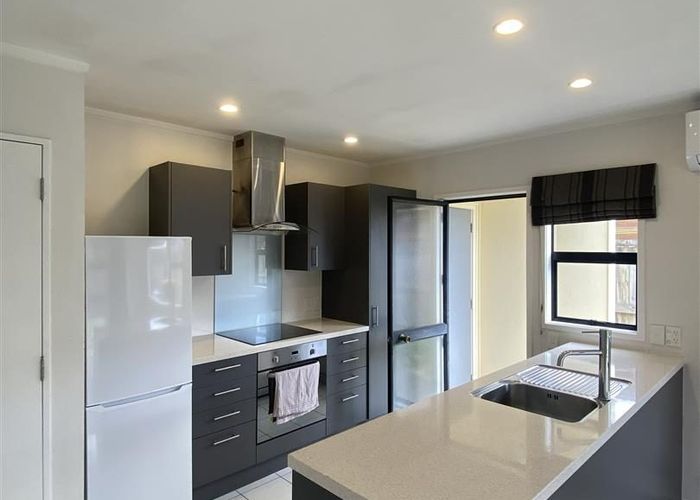  at 33 Margan Avenue, New Lynn, Waitakere City, Auckland