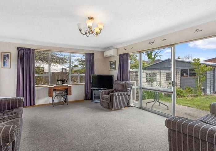  at 6 Sequoia Place, Parklands, Christchurch City, Canterbury